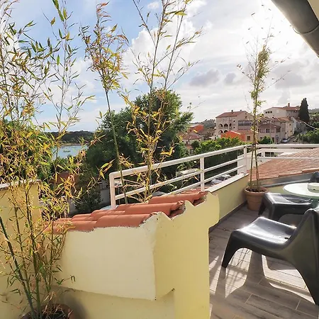 Apartment Dea