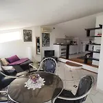 Dea شقة بولا